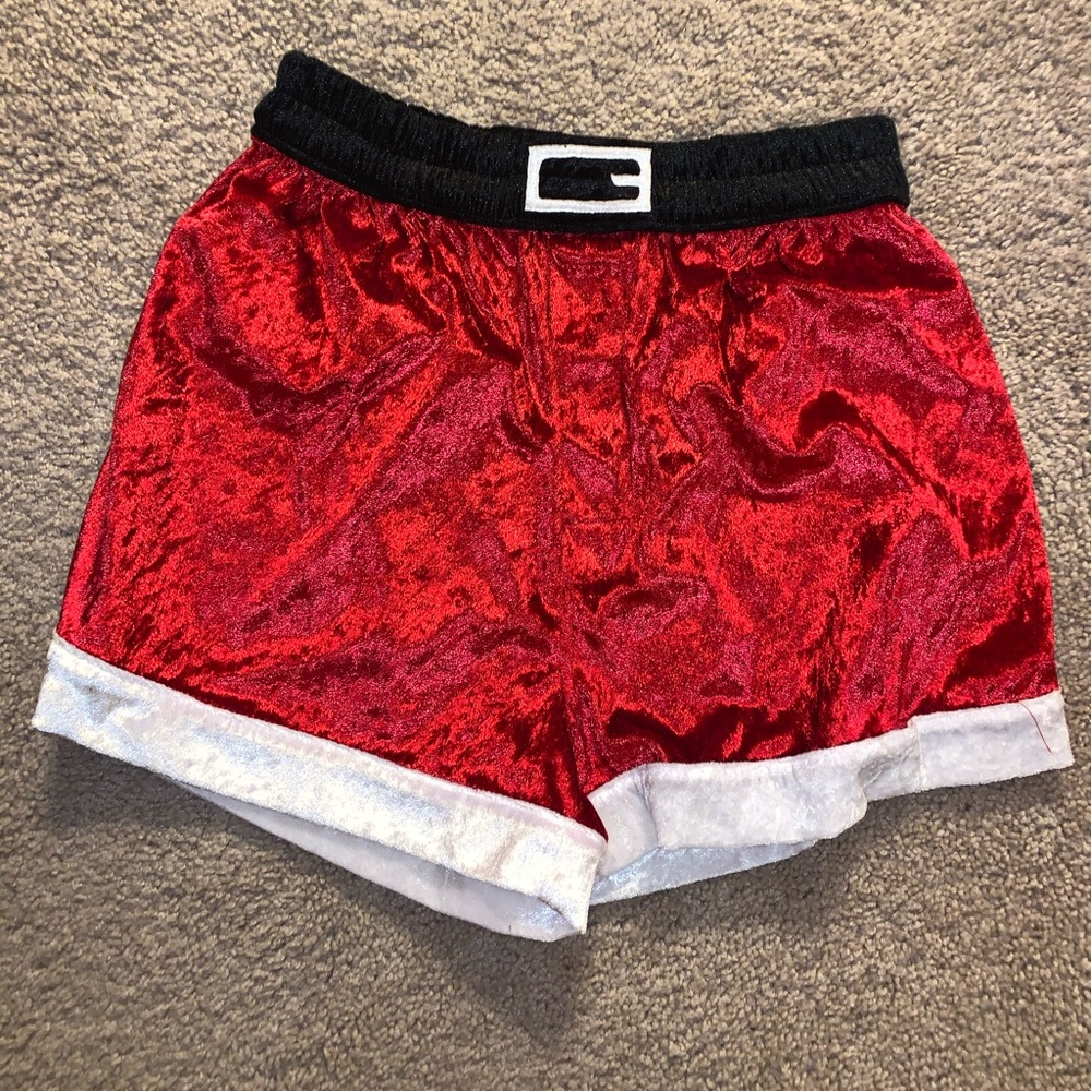 🎅🏼 High Waisted Santa Shorts